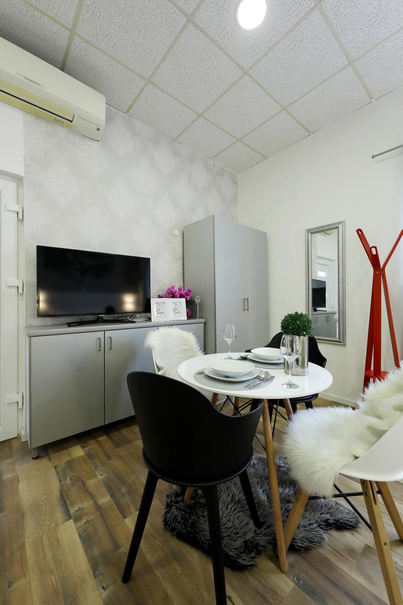 Studio Apartman Summer Flower Zadar Eksteriør bilde
